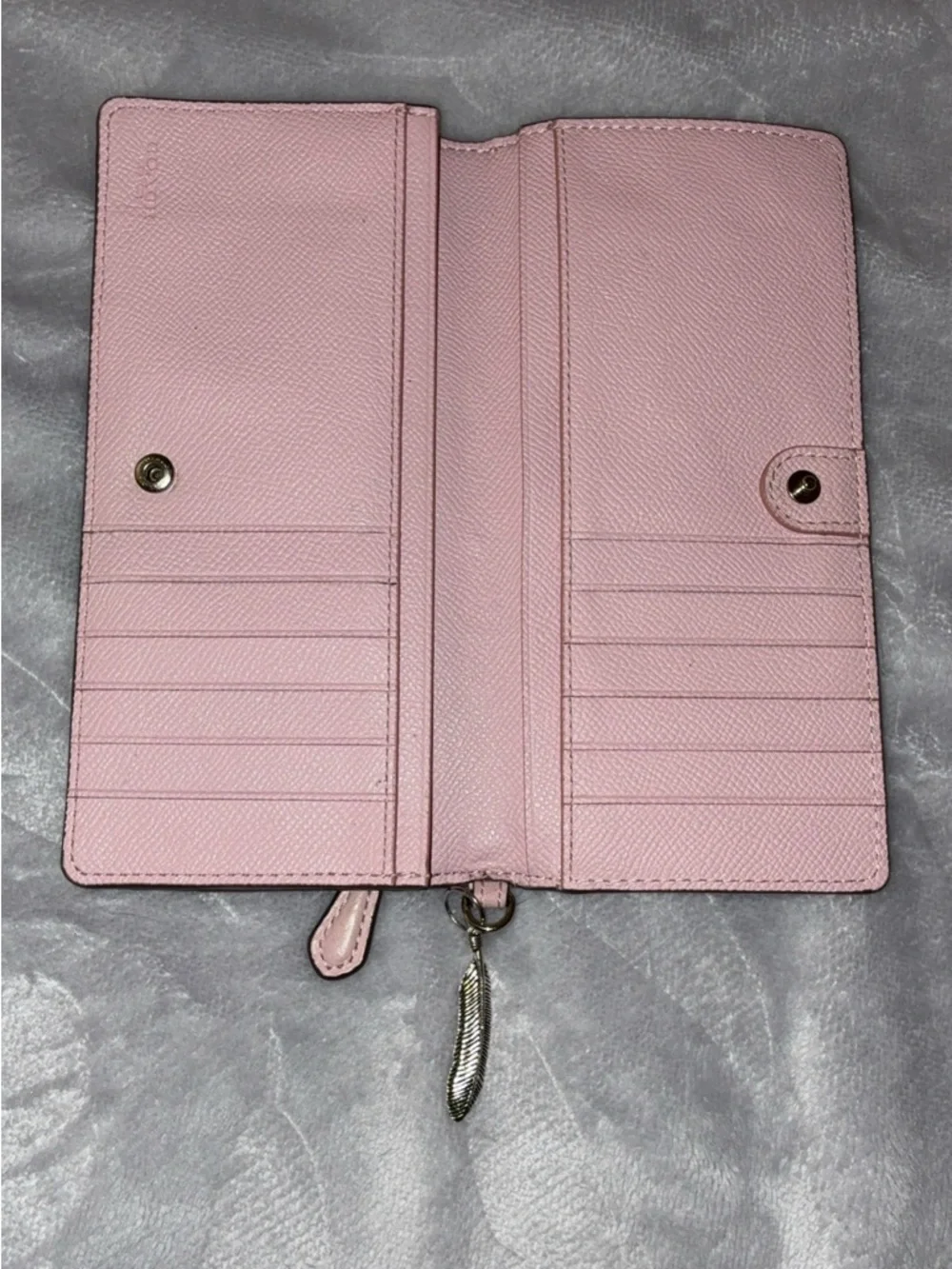 Coach Pink Leather Snap Slim Wallet With Silver Hardware & Unbranded Charm - Picture 7 of 11